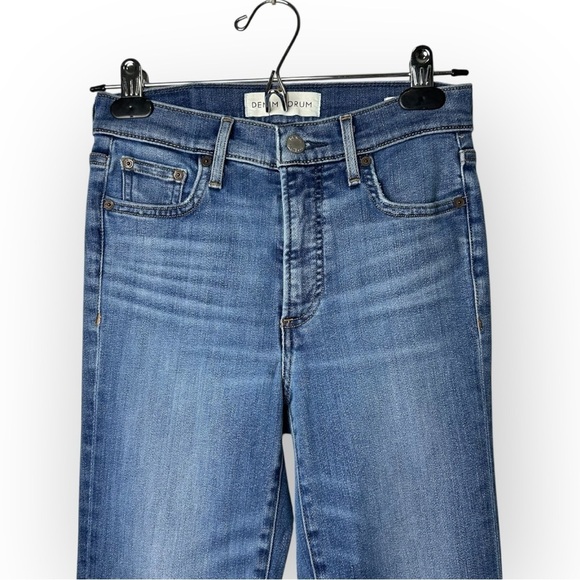 Denim Forum The Nico Mid Rise Skinny Crop in Medium Lagoon 26 - Picture 3 of 9